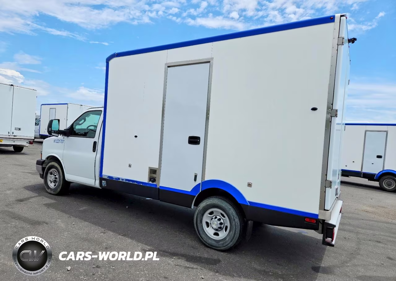 2021 Chevrolet Express Refrigerated Box Truck VIN:1GB0GSF77M1305530 - 2