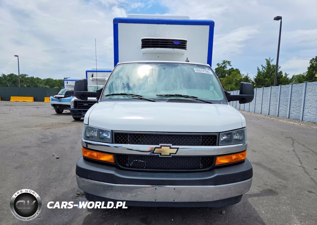 2021 Chevrolet Express Refrigerated Box Truck VIN:1GB0GSF77M1305530 - 5