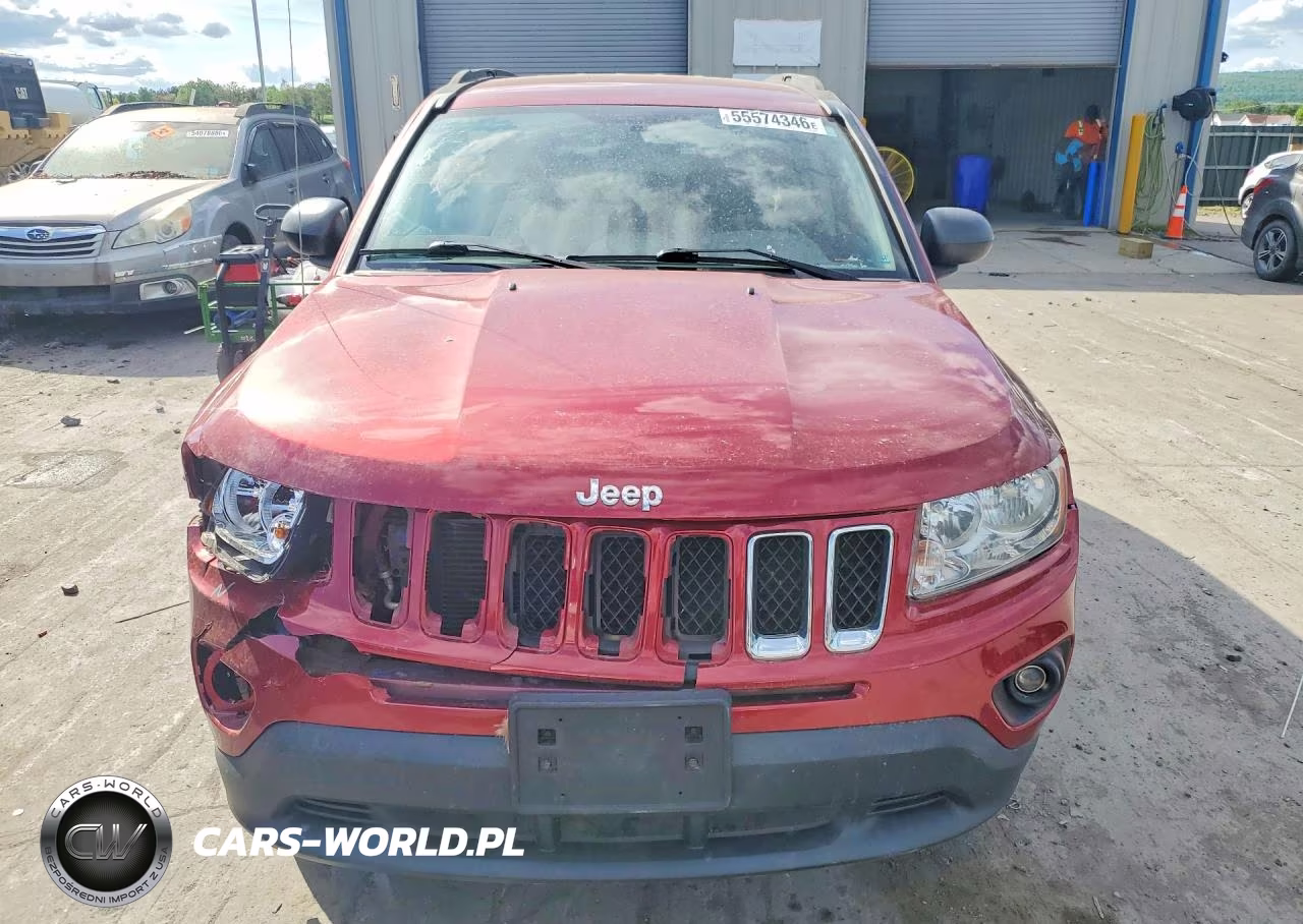 2013 Jeep Compass Latitude VIN:1C4NJDEBXDD196242 - 5