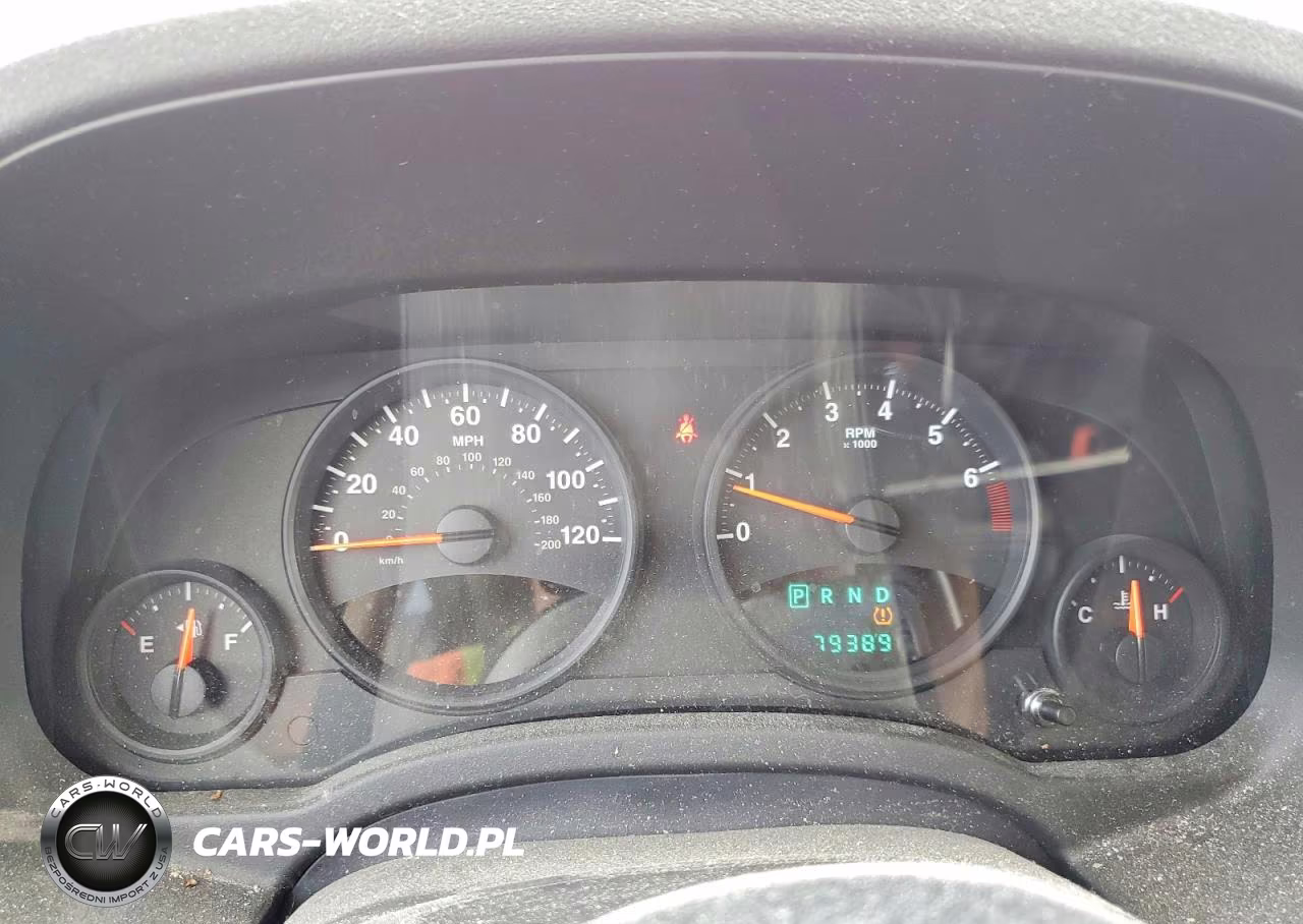 2013 Jeep Compass Latitude VIN:1C4NJDEBXDD196242 - 9