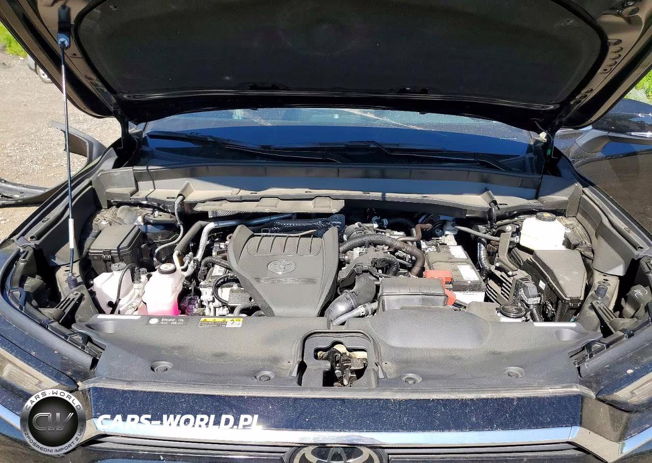 2025 Toyota Grand Highlander Xle VIN:5TDAAAB56SS087757 - 12