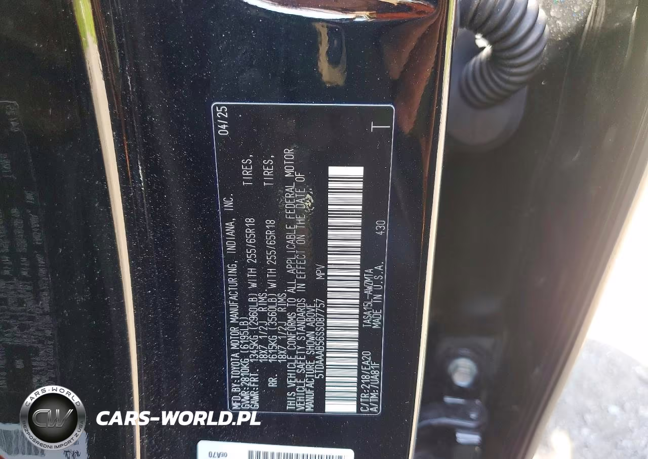 2025 Toyota Grand Highlander Xle VIN:5TDAAAB56SS087757 - 14