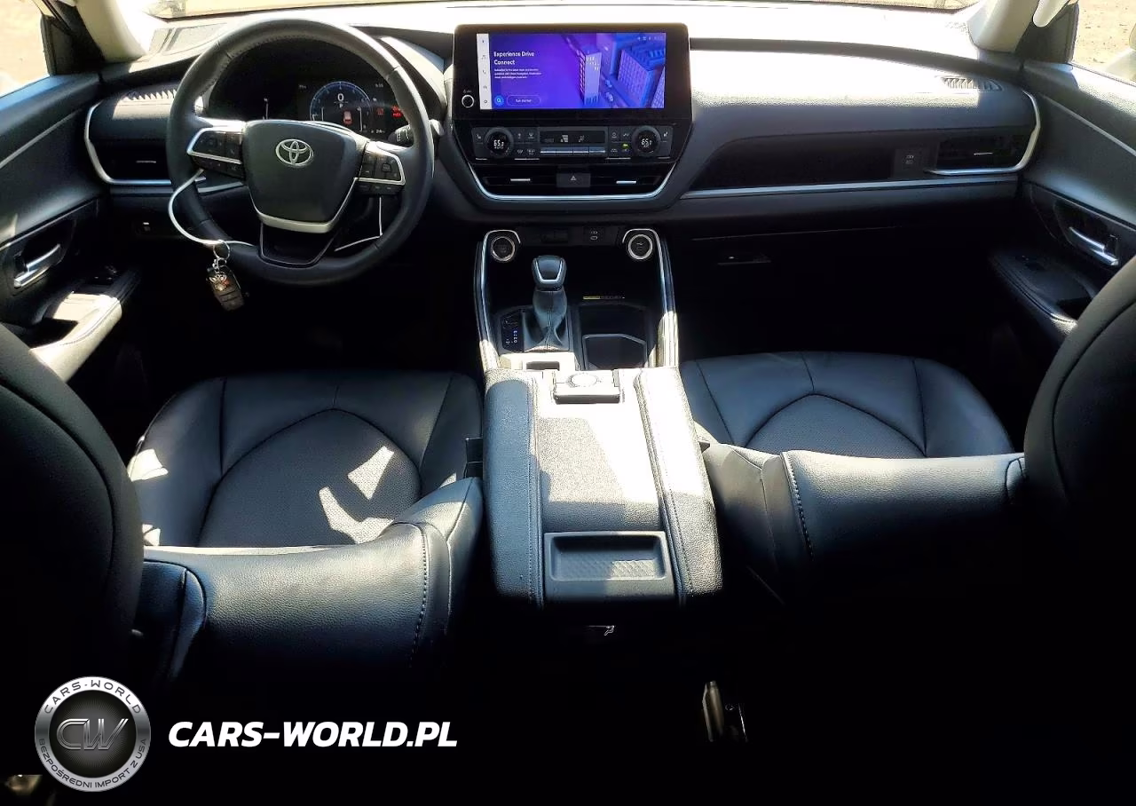2025 Toyota Grand Highlander Xle VIN:5TDAAAB56SS087757 - 8