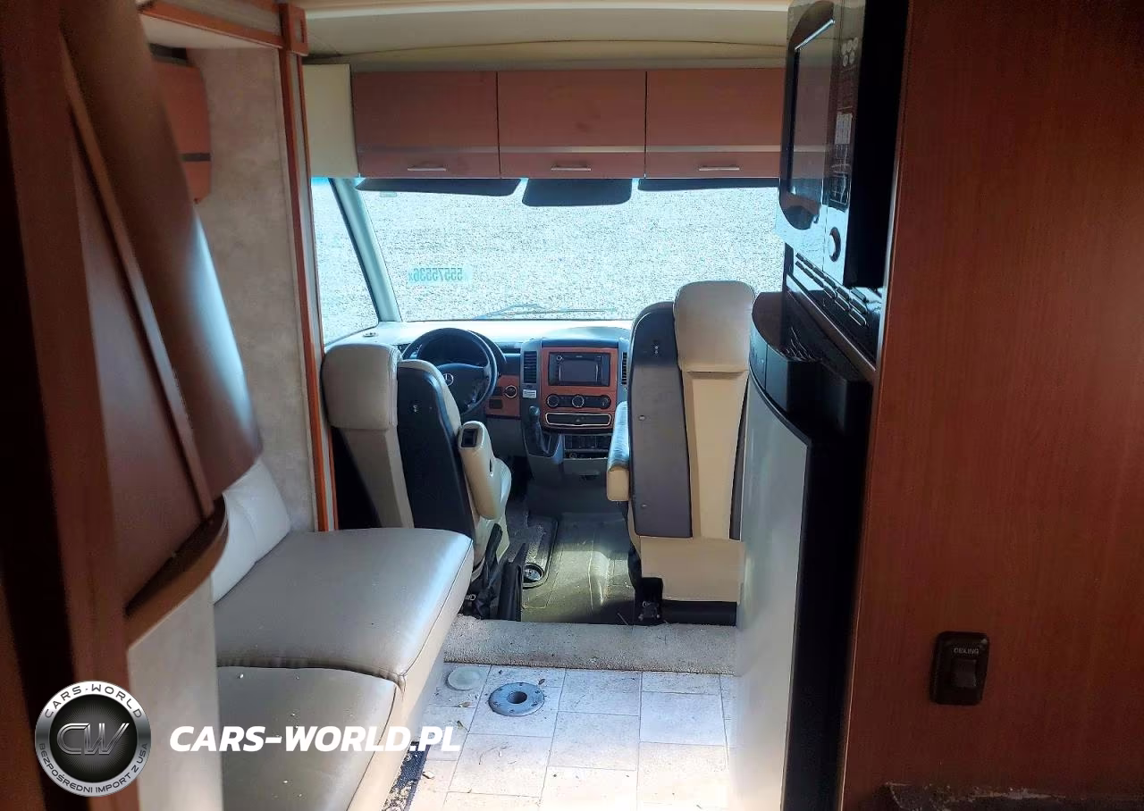 2010 Mercedes-Benz Sprinter Rv VIN:WDAPF4CA1A9459904 - 5