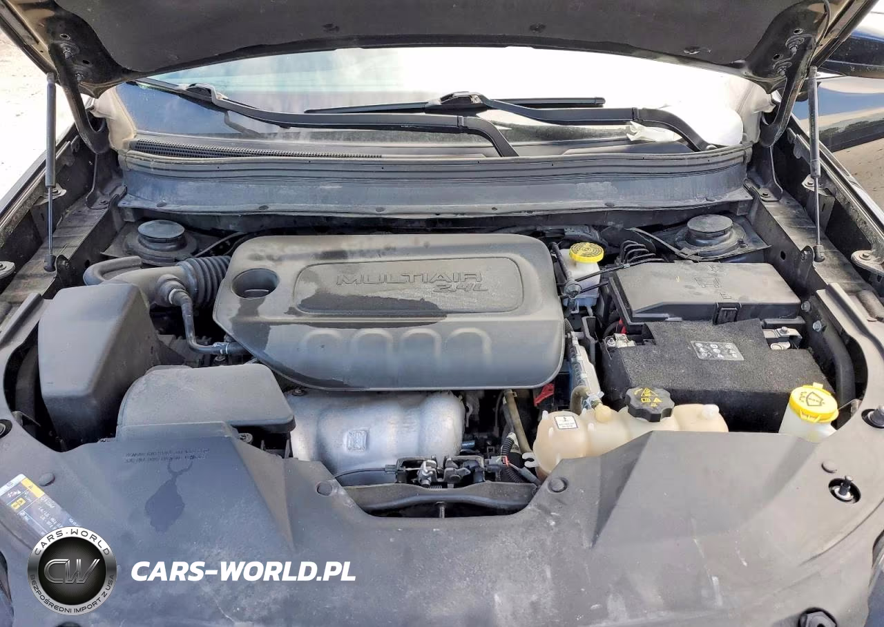 2020 Jeep Cherokee Latitude Plus VIN:1C4PJMLB9LD569457 - 12