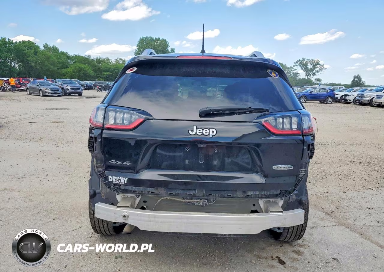 2020 Jeep Cherokee Latitude Plus VIN:1C4PJMLB9LD569457 - 6