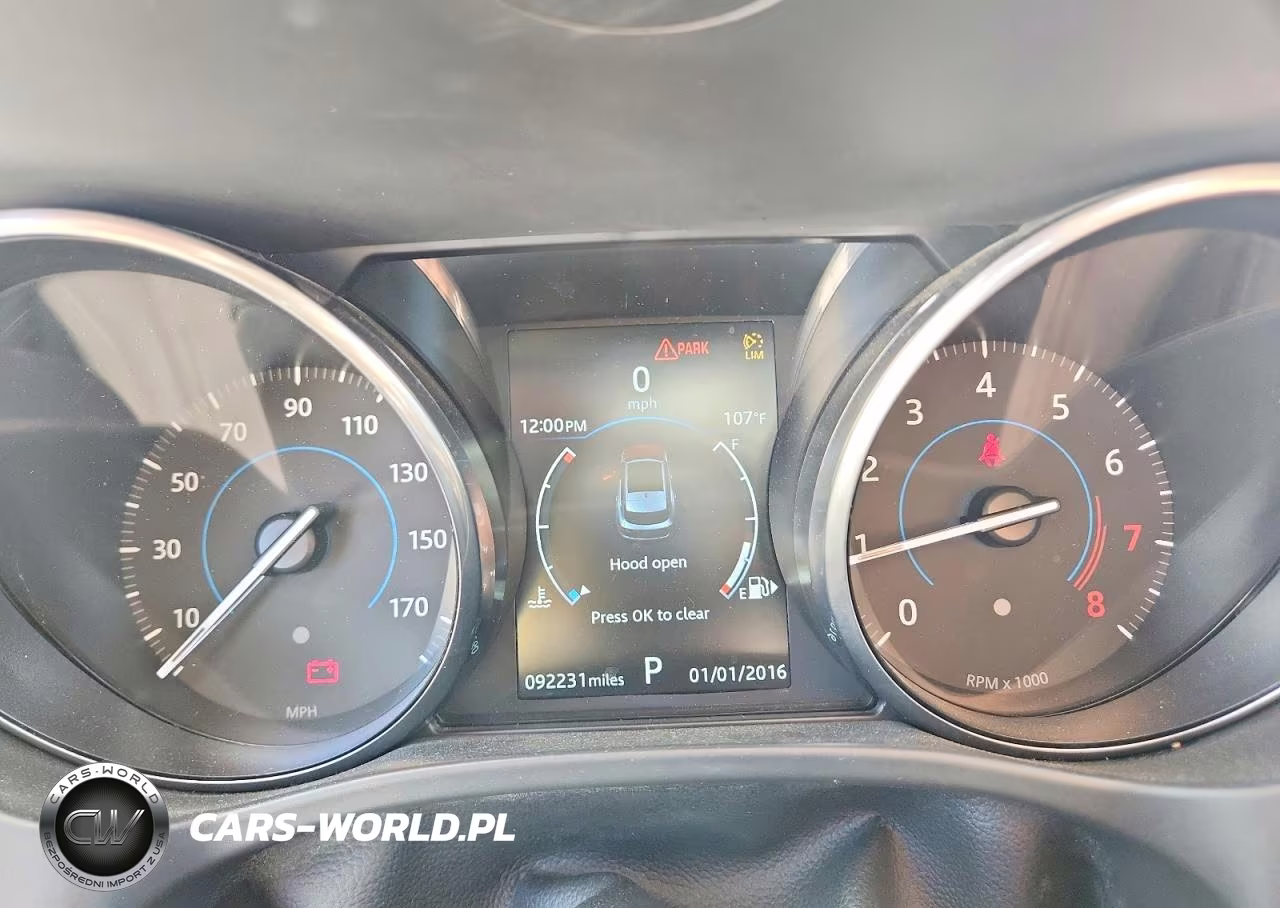 2018 Jaguar F-Pace Premium VIN:SADCJ2FX0JA265379 - 9