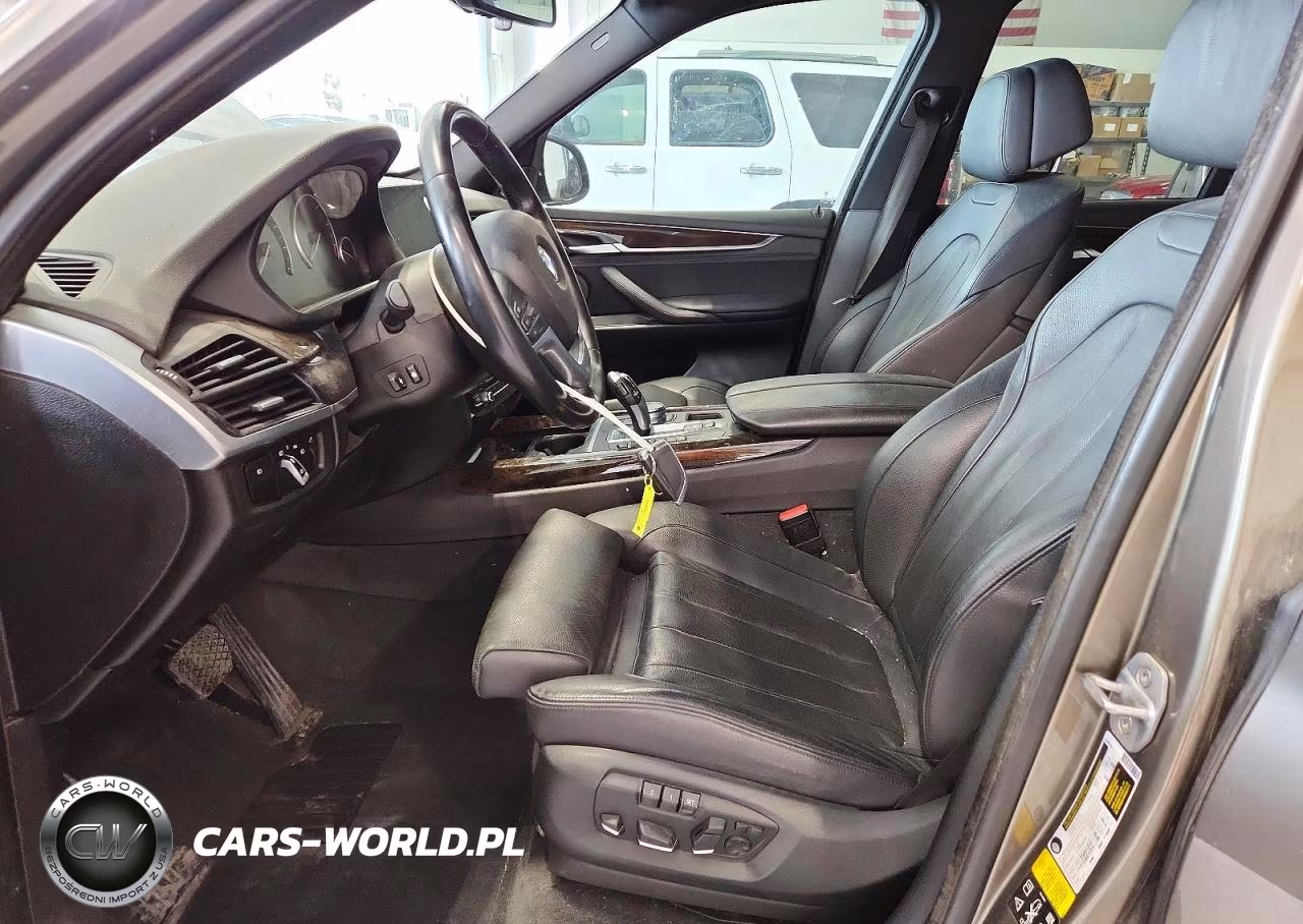 2017 BMW X5 xDrive35I VIN:5UXKR0C52H0V65995 - 7