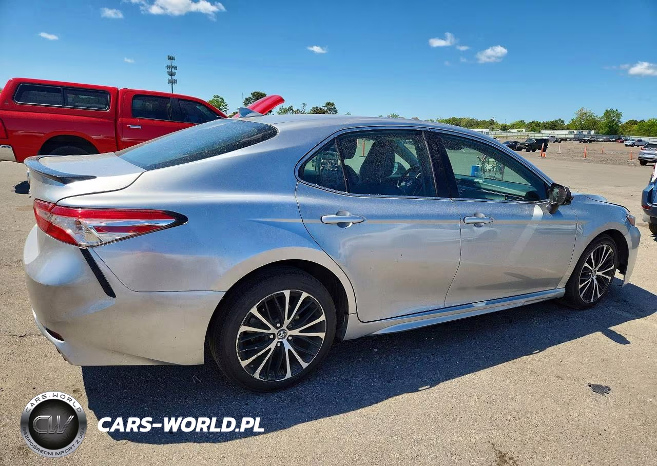 2019 Toyota Camry Se VIN:4T1B11HK3KU231399 - 3