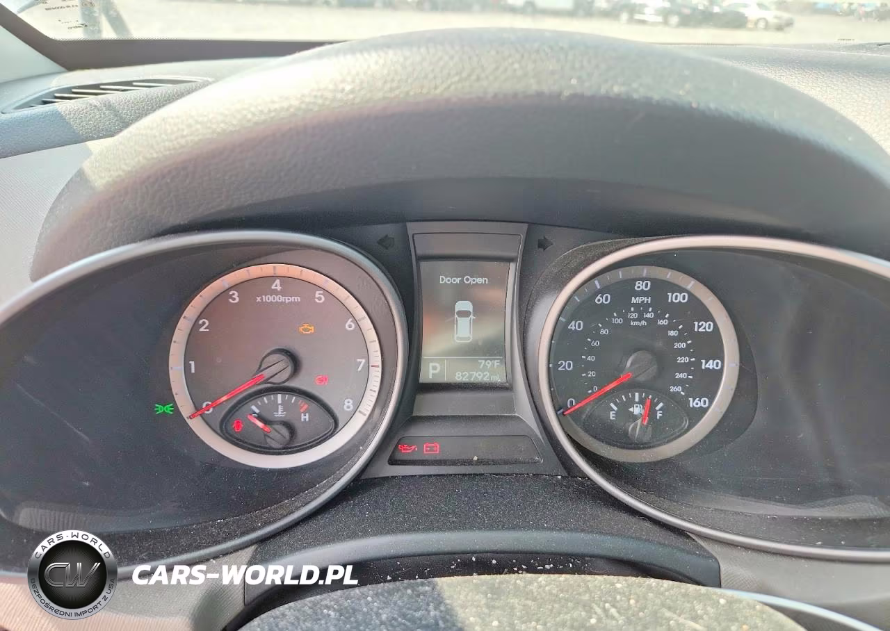 2016 Hyundai Santa Fe Sport 2.4L VIN:5XYZT3LB4GG370157 - 9