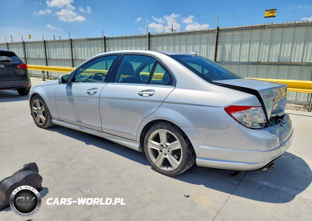 2011 Mercedes-Benz C 300 VIN:WDDGF5EB5BA459774 - 2