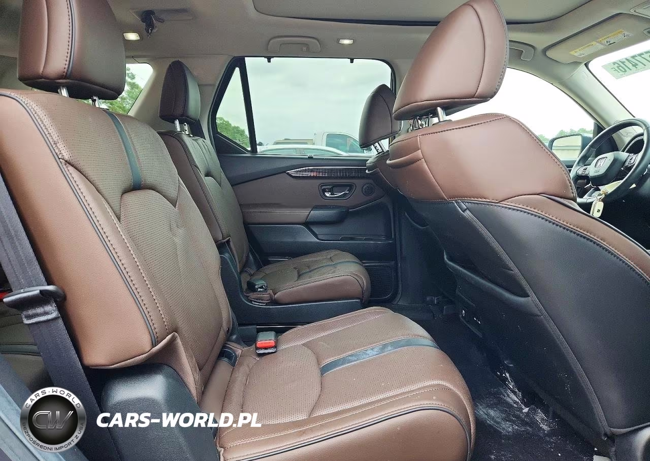 2025 Honda Pilot Elite VIN:5FNYG1H81SB015450 - 11