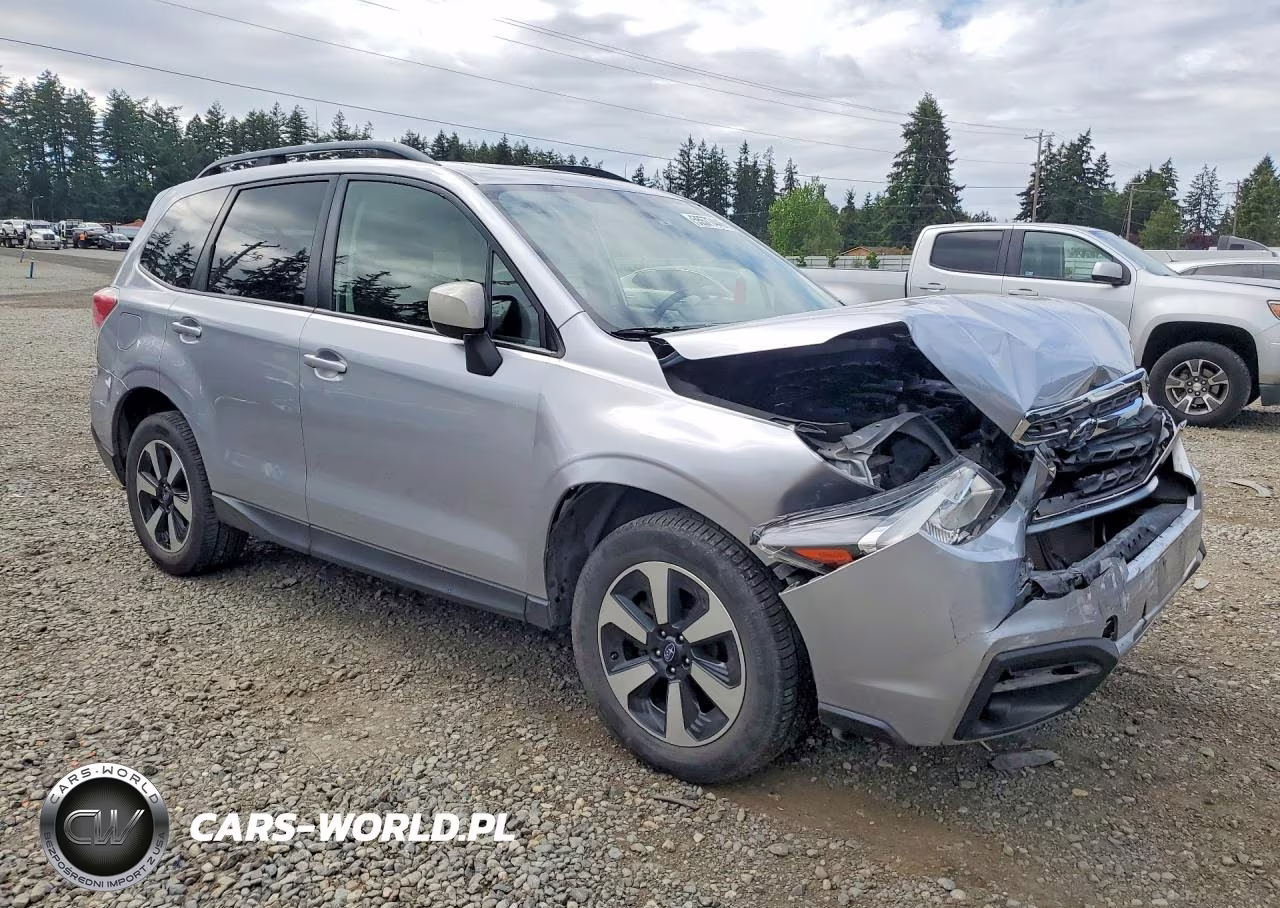 2018 Subaru Forester 2.5I Premium VIN:JF2SJAGC6JH578037 - 4