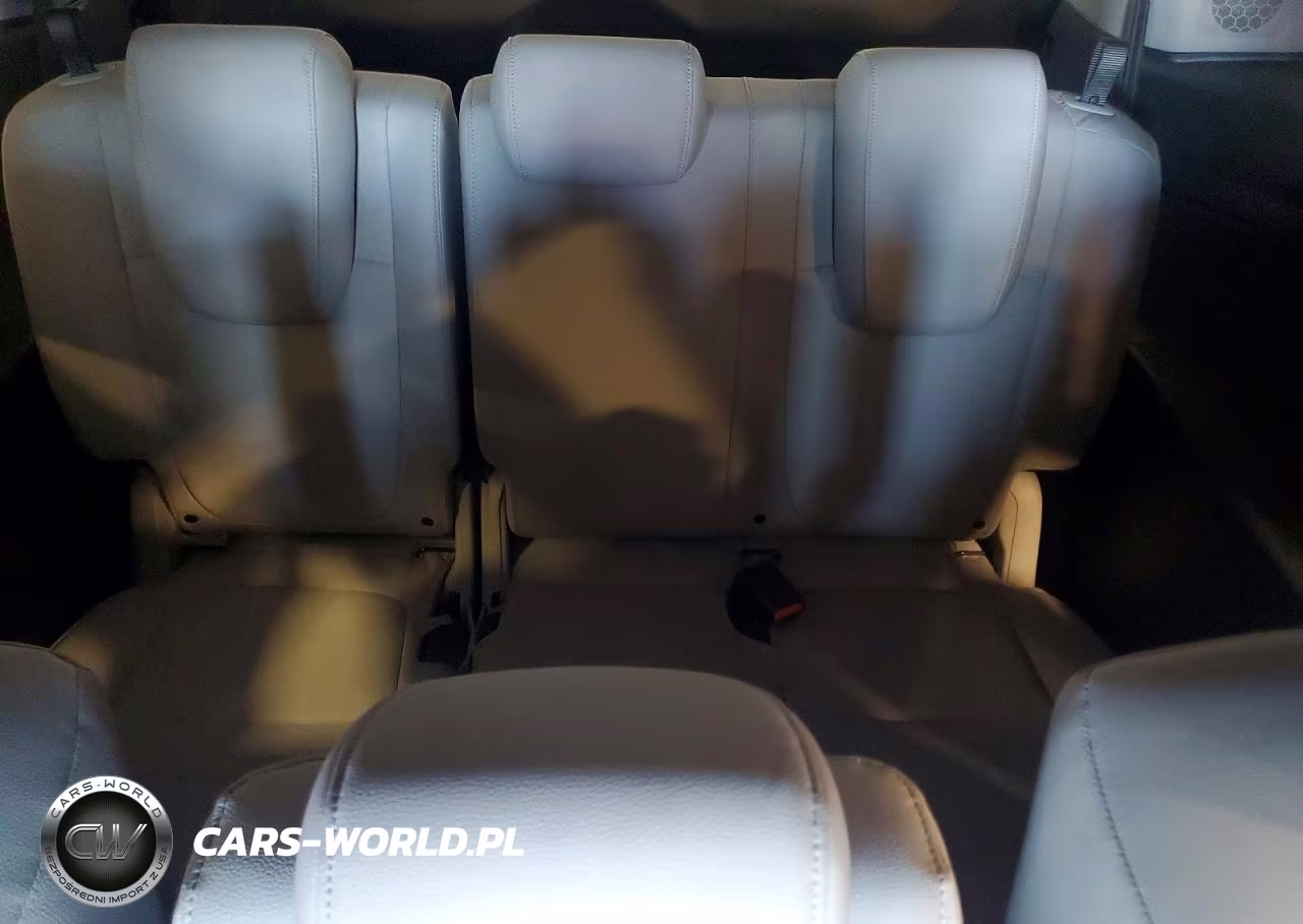 2018 Honda Odyssey Elite VIN:5FNRL6H9XJB099501 - 10