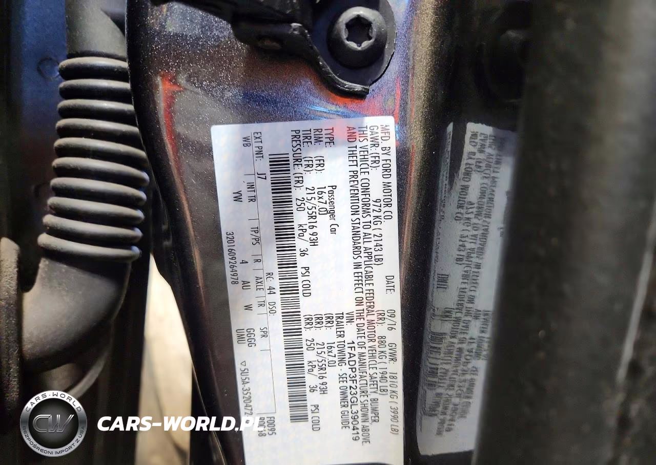 2016 Ford Focus Se VIN:1FADP3F23GL390419 - 12