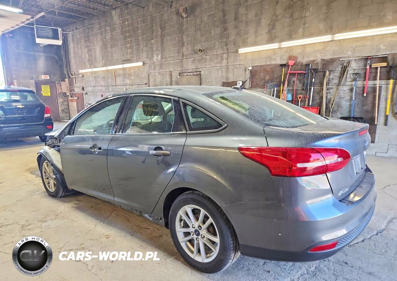 2016 Ford Focus Se VIN:1FADP3F23GL390419 - 2
