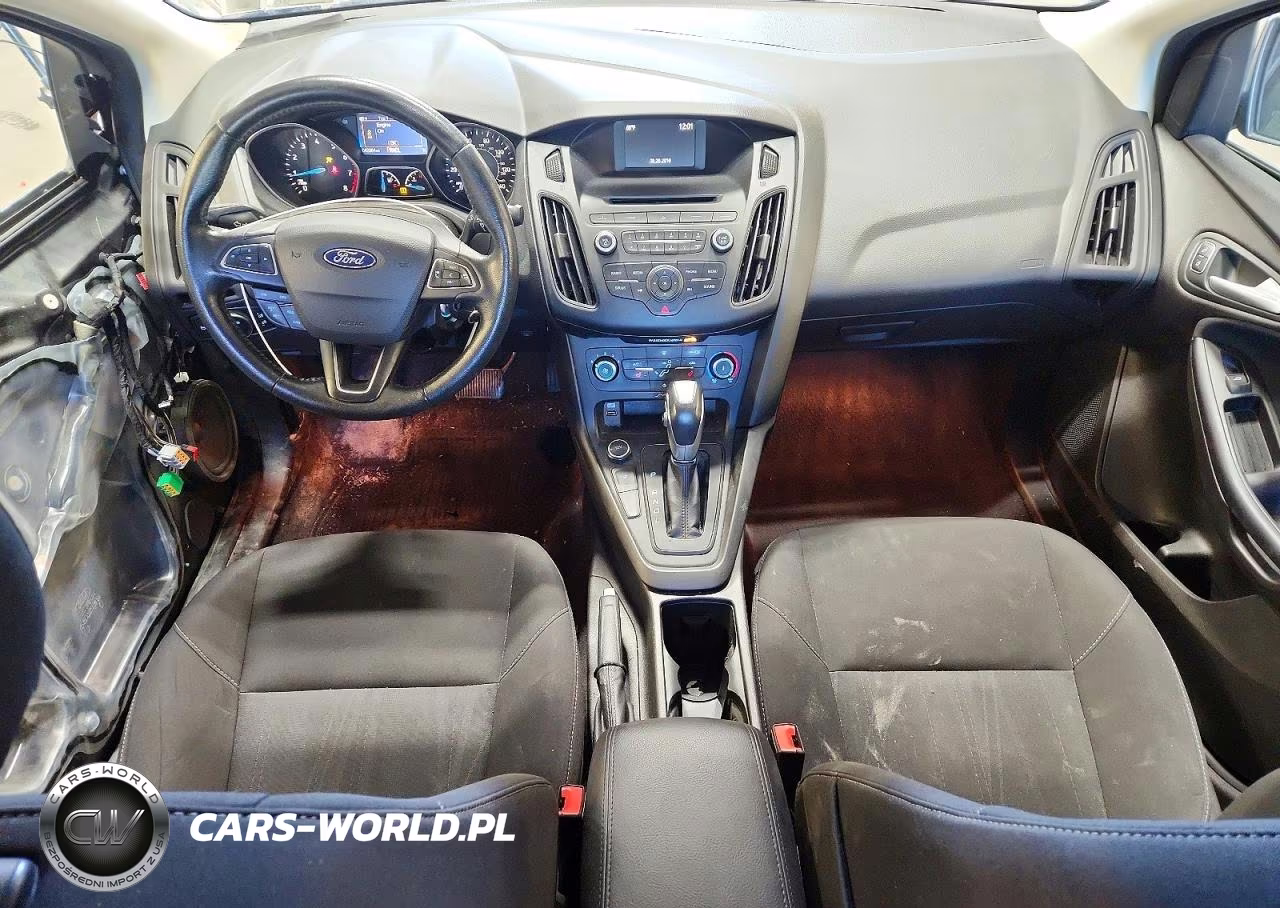 2016 Ford Focus Se VIN:1FADP3F23GL390419 - 8