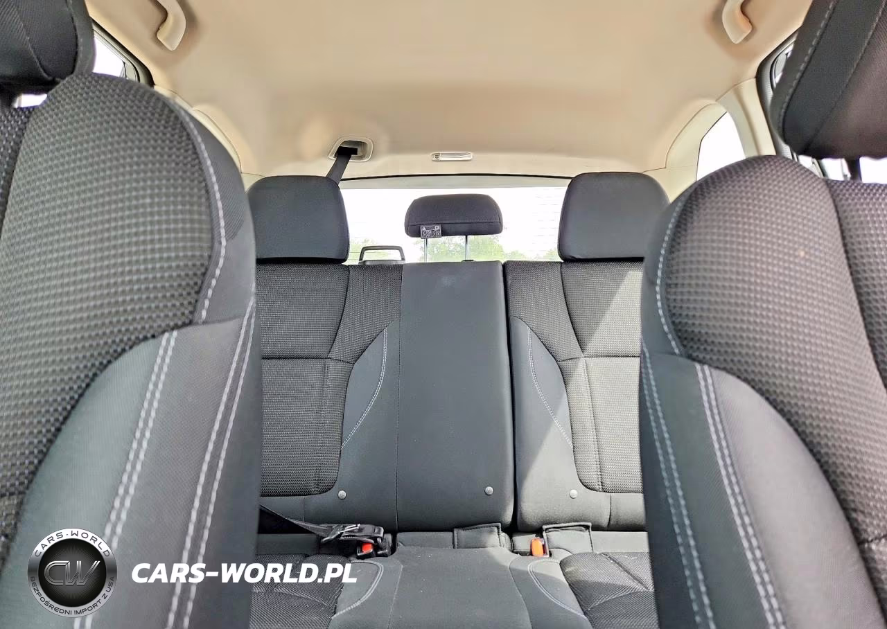 2019 Subaru Forester VIN:JF2SKACCXKH447374 - 10