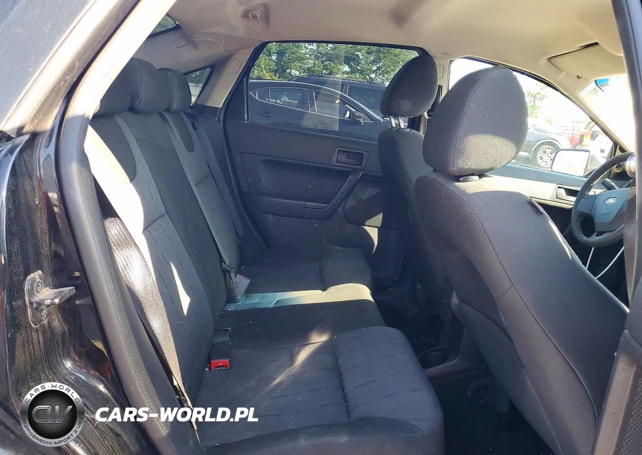 2009 Ford Focus Se VIN:1FAHP35N79W156069 - 10