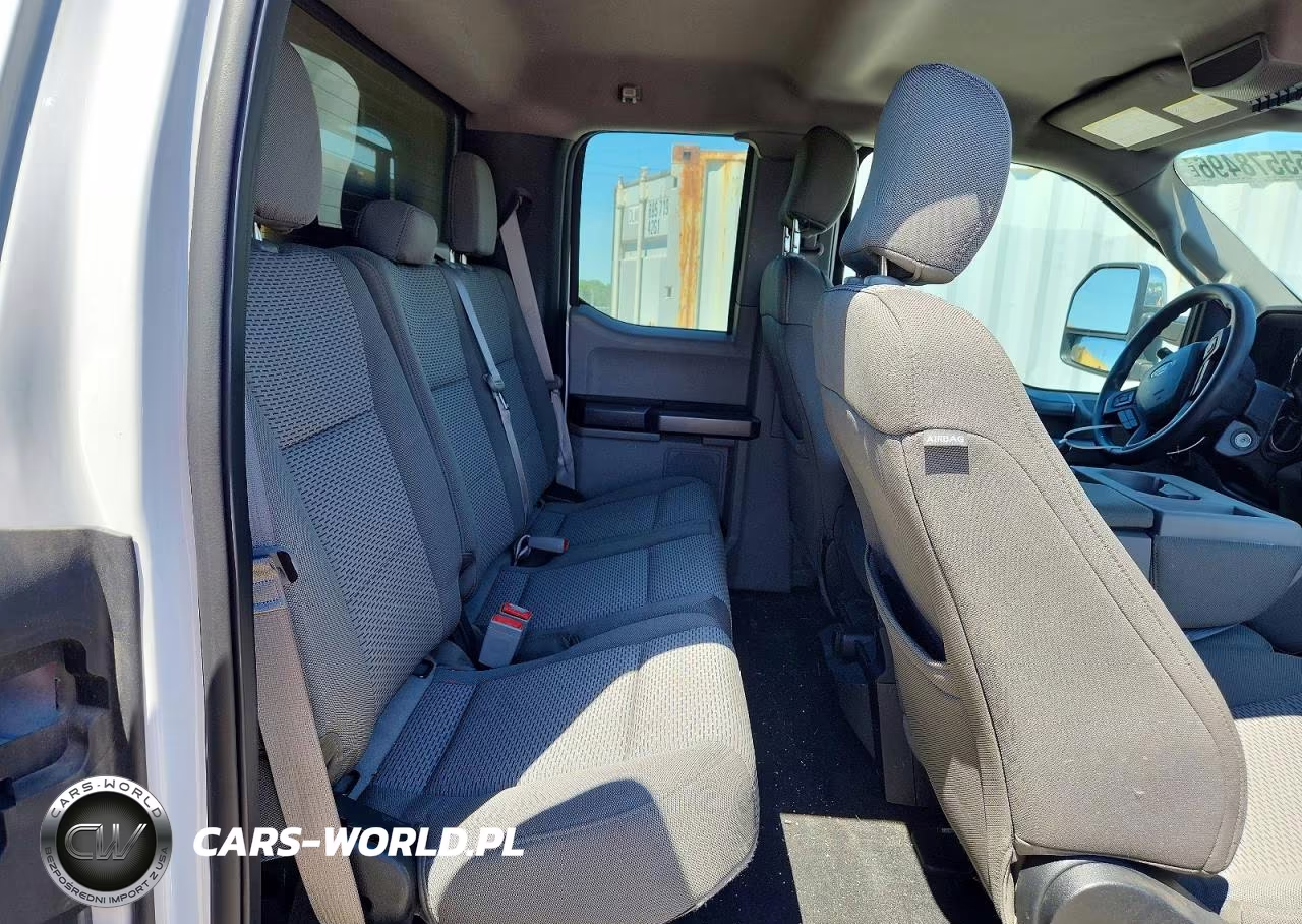 2018 Ford F-250 VIN:1FT7X2B63JEC66415 - 10