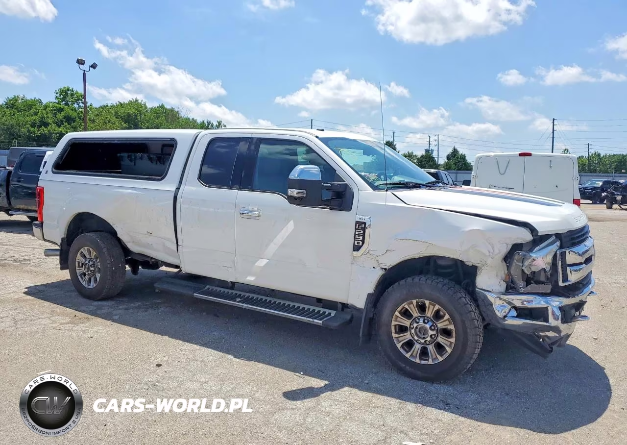 2018 Ford F-250 VIN:1FT7X2B63JEC66415 - 4