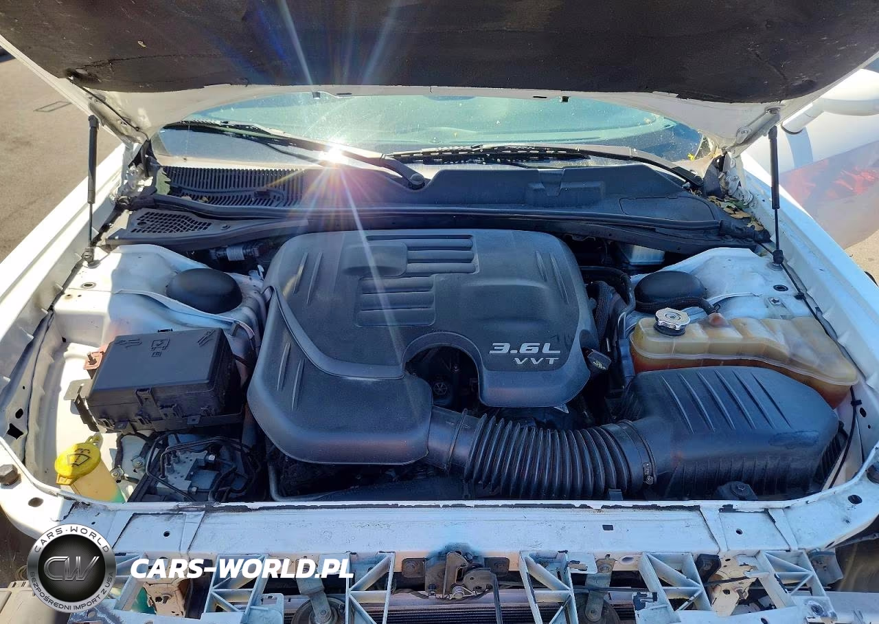 2018 Dodge Challenger Sxt VIN:2C3CDZAG2JH245837 - 11