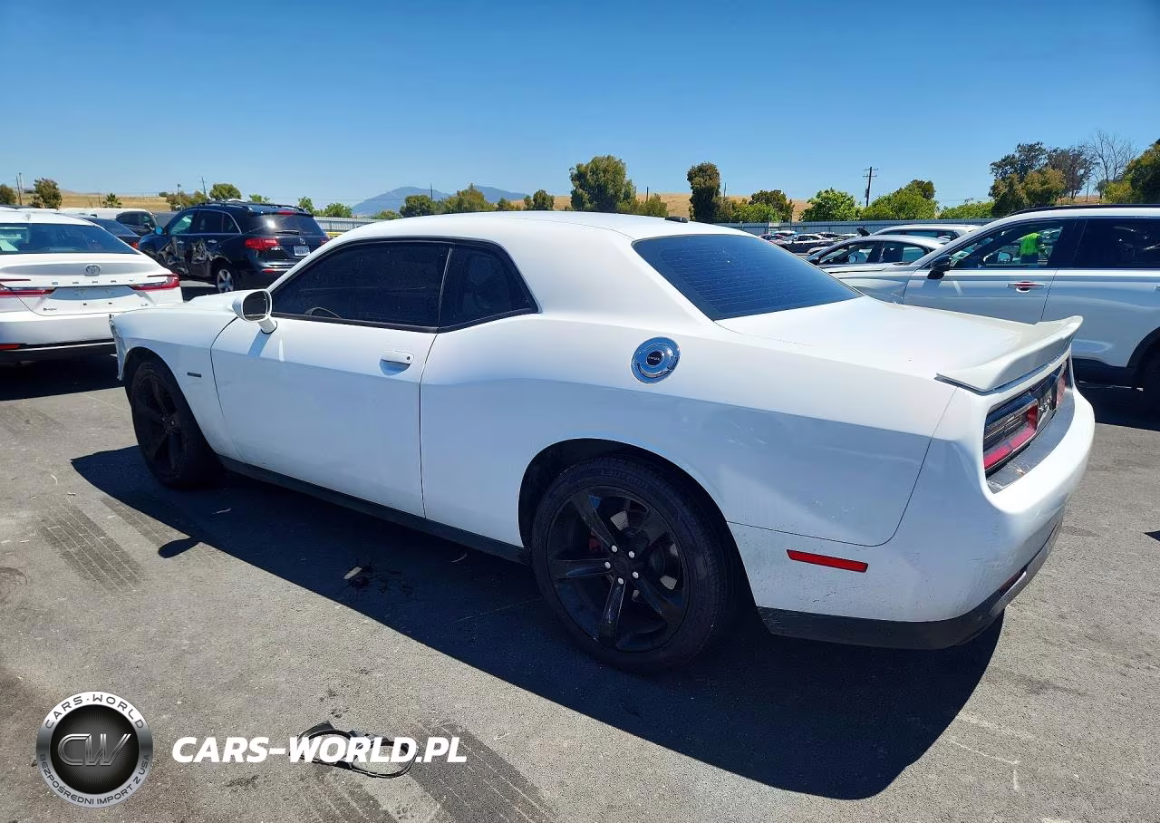 2018 Dodge Challenger Sxt VIN:2C3CDZAG2JH245837 - 2