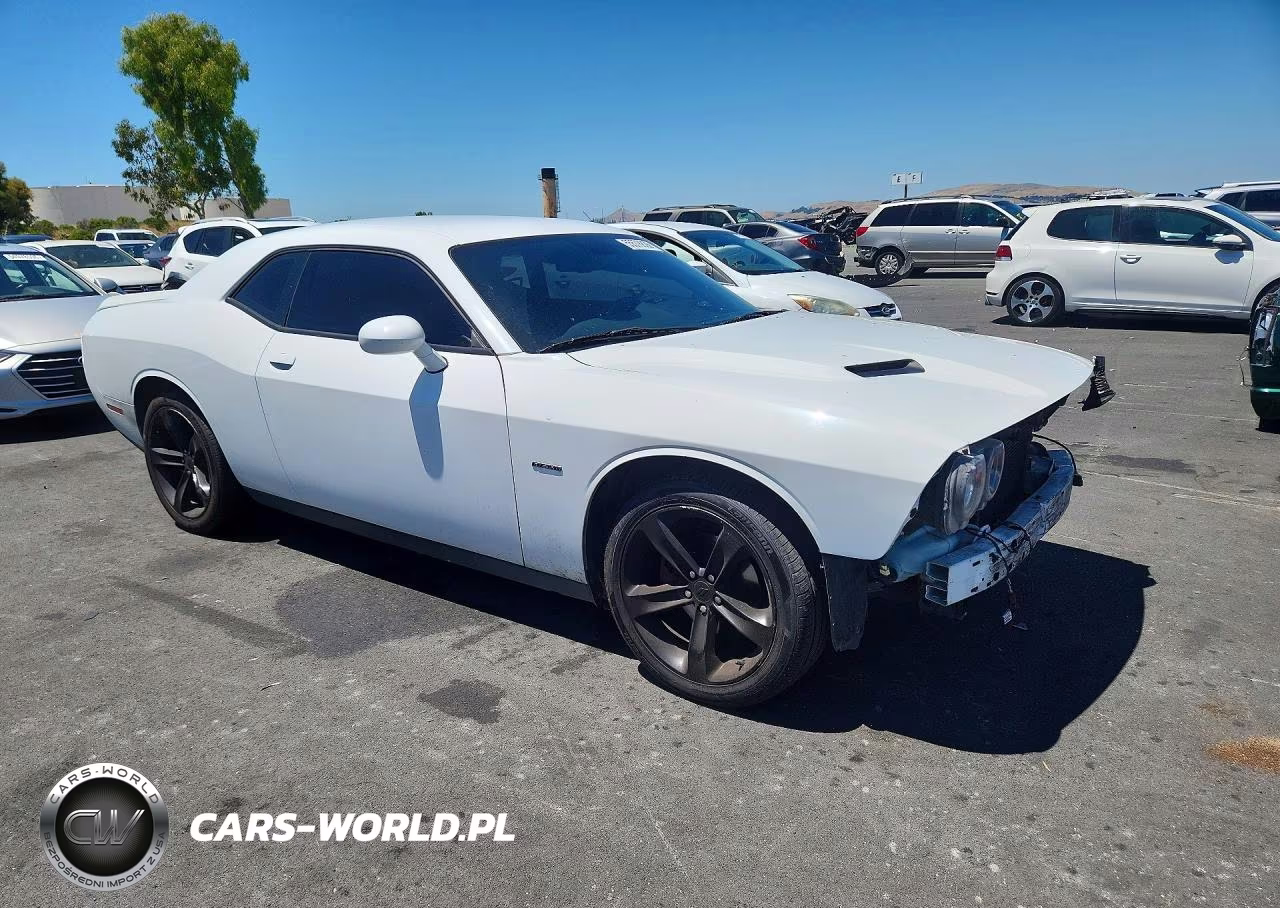 2018 Dodge Challenger Sxt VIN:2C3CDZAG2JH245837 - 4