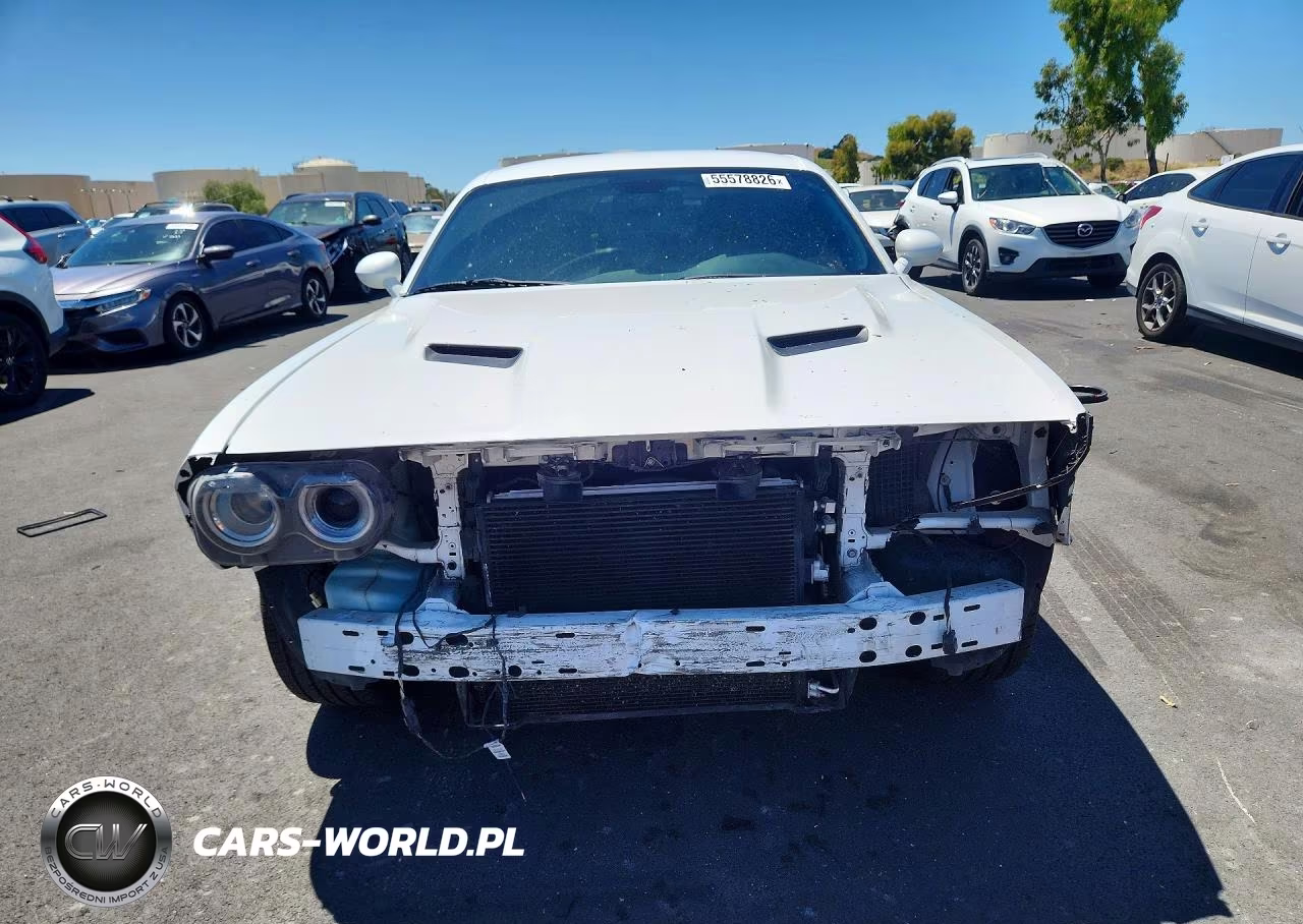 2018 Dodge Challenger Sxt VIN:2C3CDZAG2JH245837 - 5