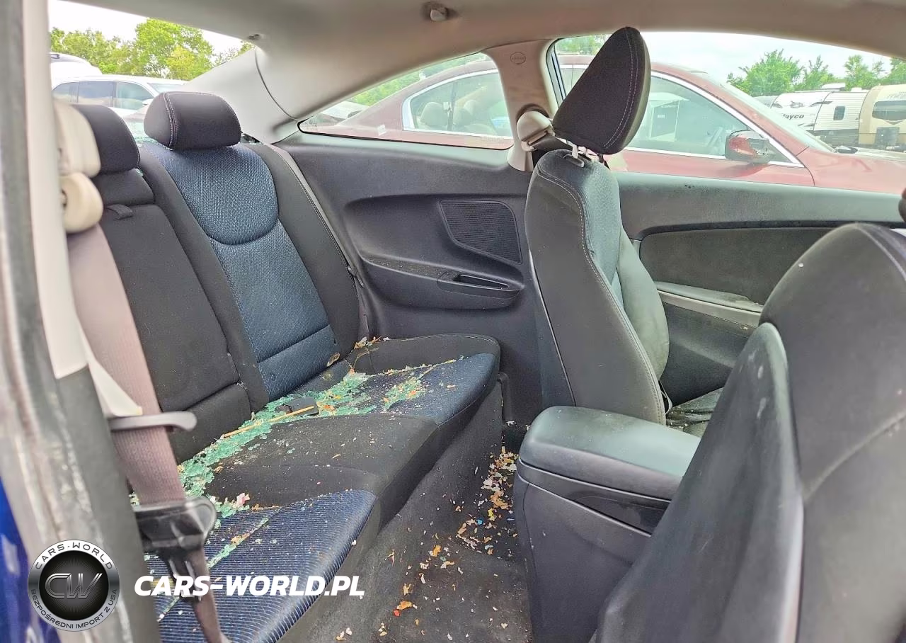 2013 Hyundai Elantra Coupe Gs VIN:KMHDH6AE2DU006979 - 10