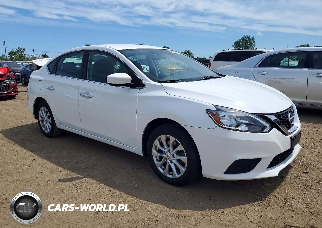 2018 Nissan Sentra S VIN:3N1AB7AP4JY202627 - 4