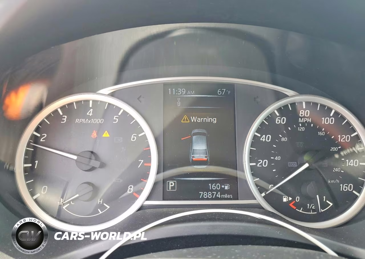 2018 Nissan Sentra S VIN:3N1AB7AP4JY202627 - 9