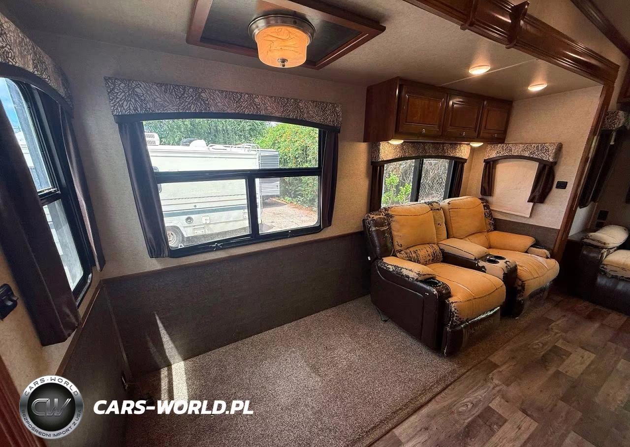 2017 Heartland Bighorn 39Mb Slide-In Camper VIN:5SFBG4227JE349474 - 11