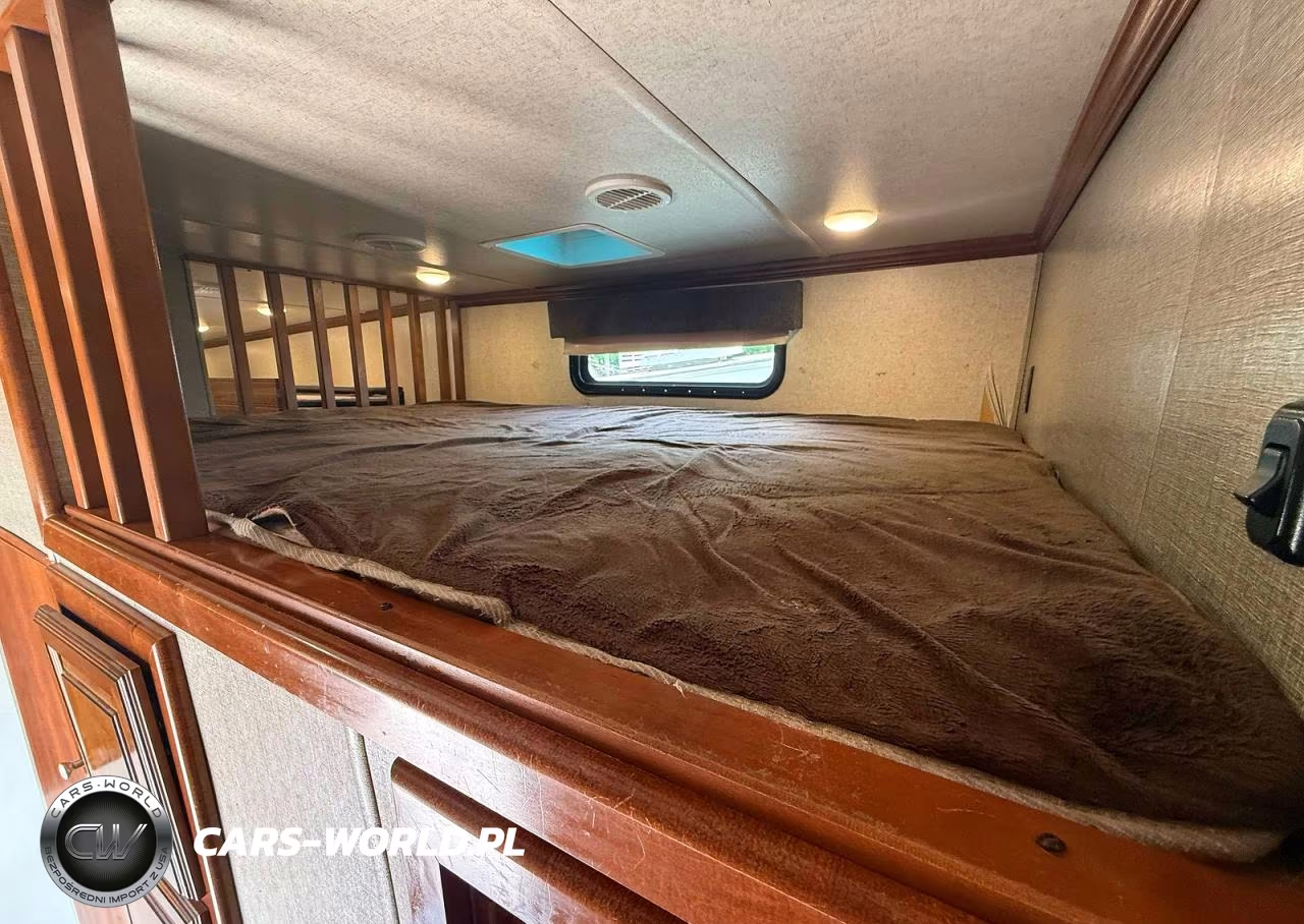2017 Heartland Bighorn 39Mb Slide-In Camper VIN:5SFBG4227JE349474 - 7
