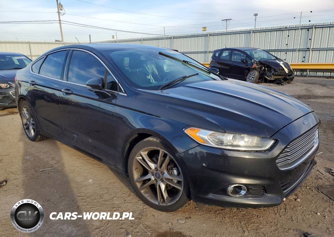 2013 Ford Fusion Titanium VIN:3FA6P0K95DR317382 - 4