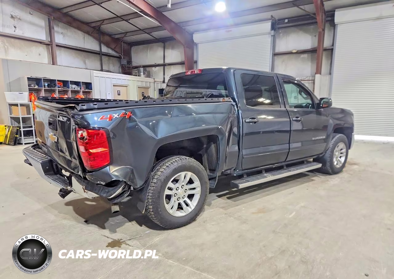 2018 Chevrolet Silverado K1500 Lt VIN:3GCUKREC2JG485175 - 3
