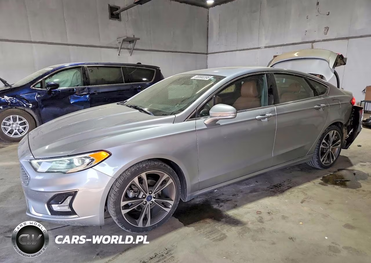 2020 Ford Fusion Titanium – zdjęcie 1 z 12