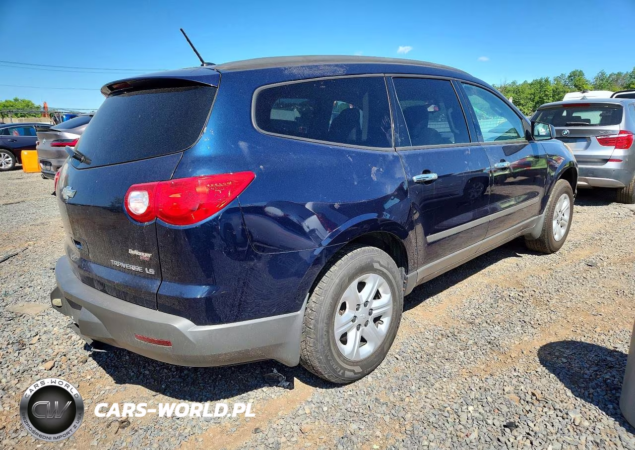 2010 Chevrolet Traverse Ls VIN:1GNLVEED2AJ236689 - 3