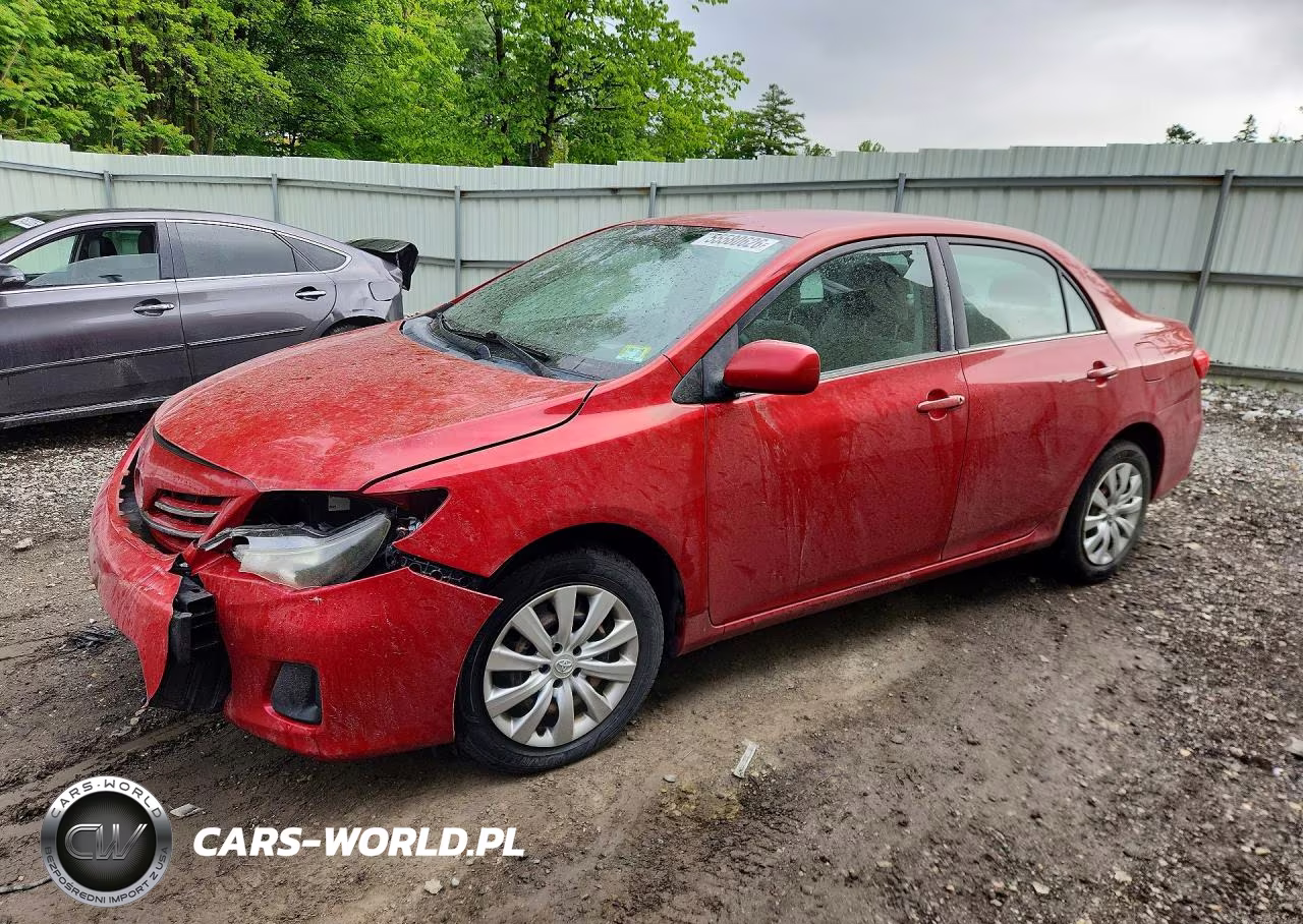 2013 Toyota Corolla Le – zdjęcie 1 z 12