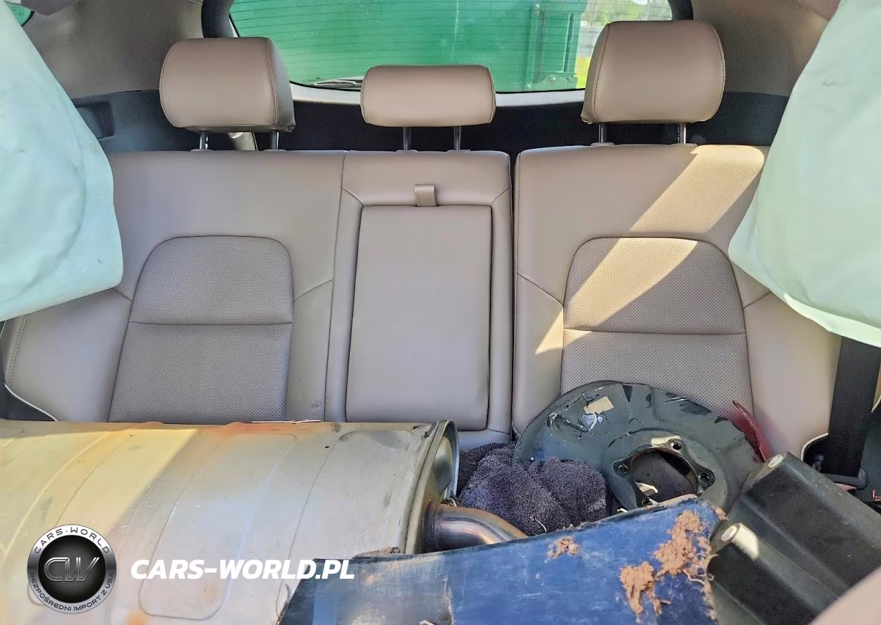 2020 Hyundai Tucson Ultimate VIN:KM8J33AL0LU243130 - 10