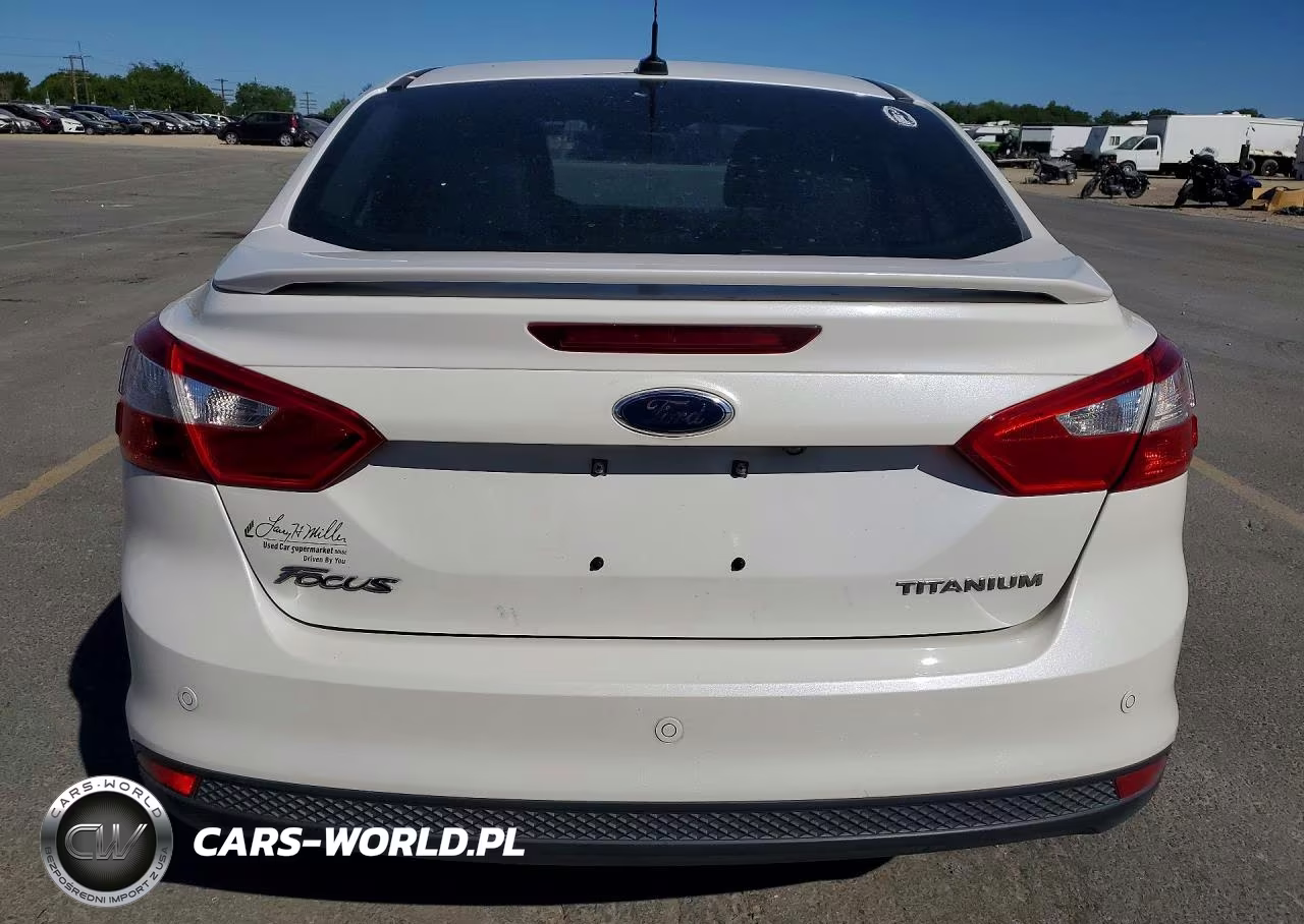 2014 Ford Focus Titanium VIN:1FADP3J28EL321827 - 6