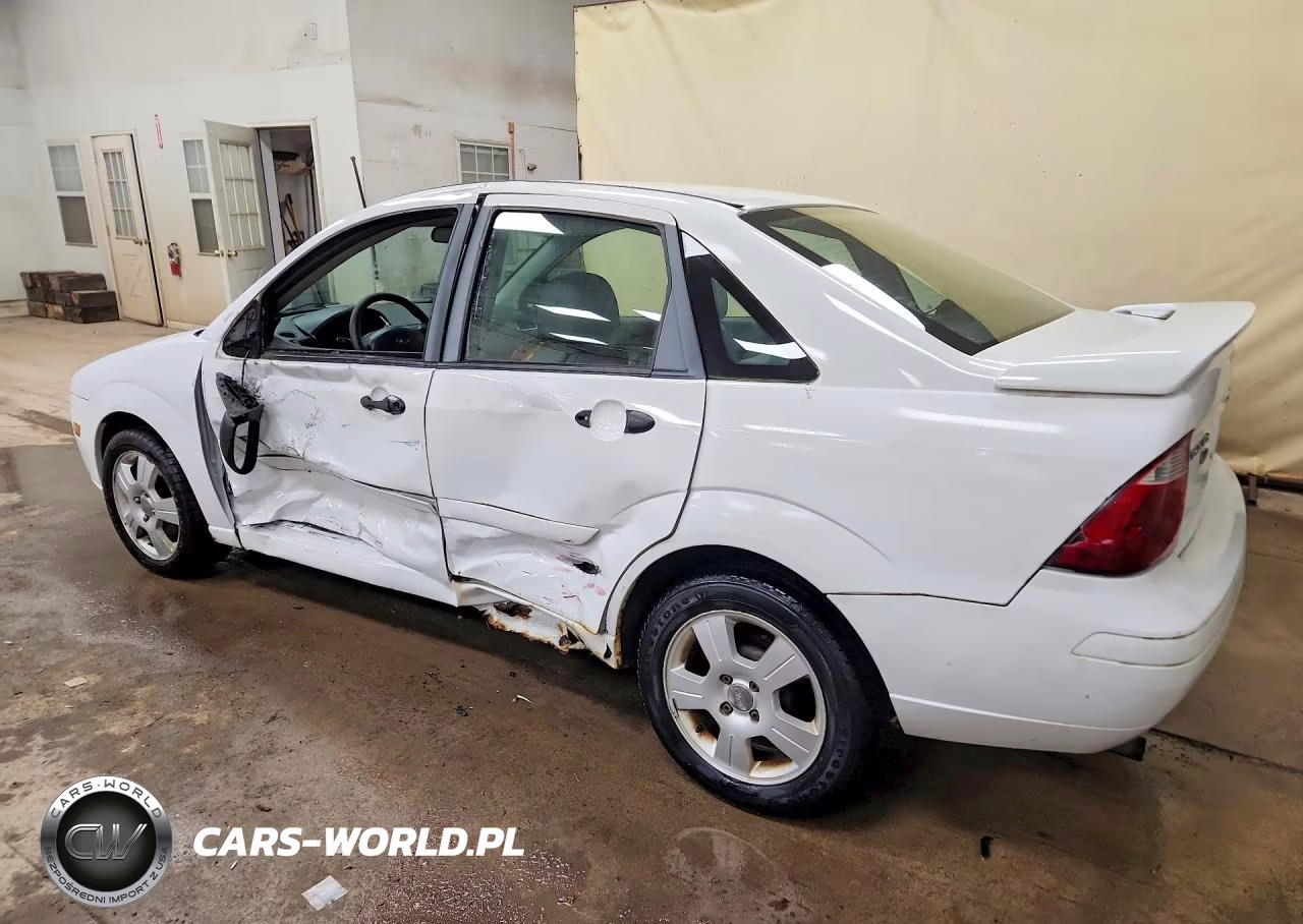 2007 Ford Focus Zx4 VIN:1FAHP34N07W275872 - 2