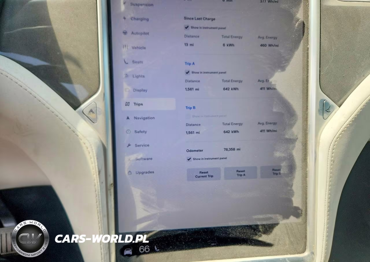 2017 Tesla Model X VIN:5YJXCAE21HF035536 - 9