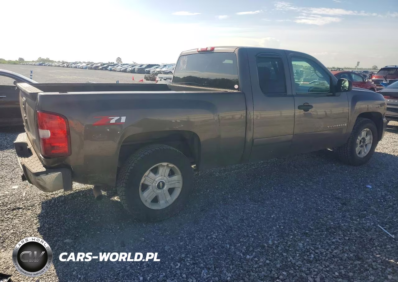 2008 Chevrolet Silverado C1500 VIN:1GCEC19078Z127888 - 3