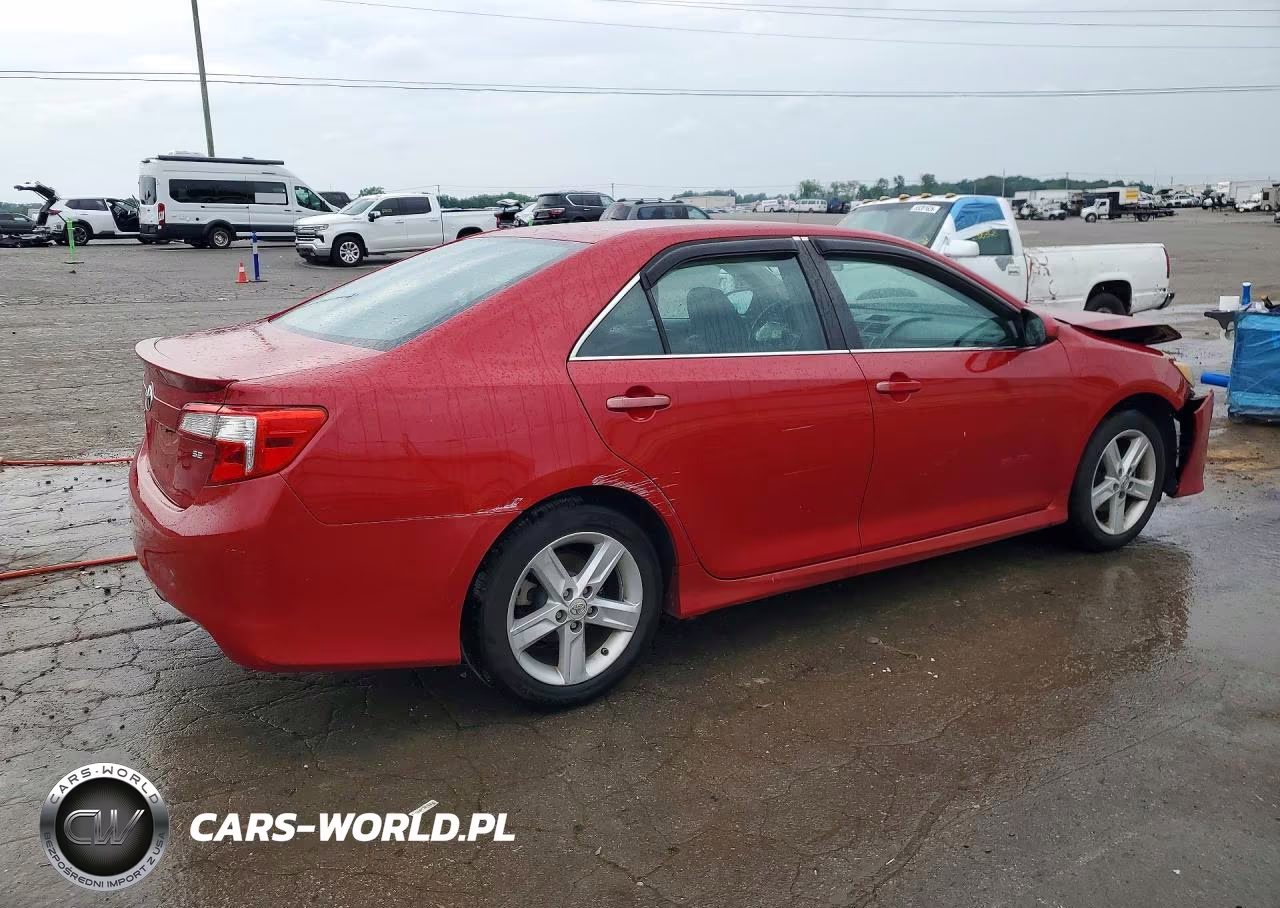2014 Toyota Camry Se VIN:4T1BF1FK7EU728917 - 3