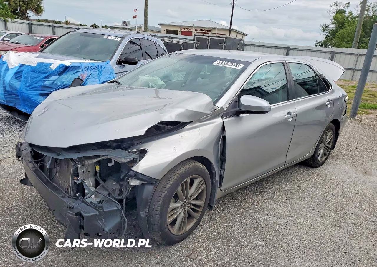 2015 Toyota Camry Se – zdjęcie 1 z 13