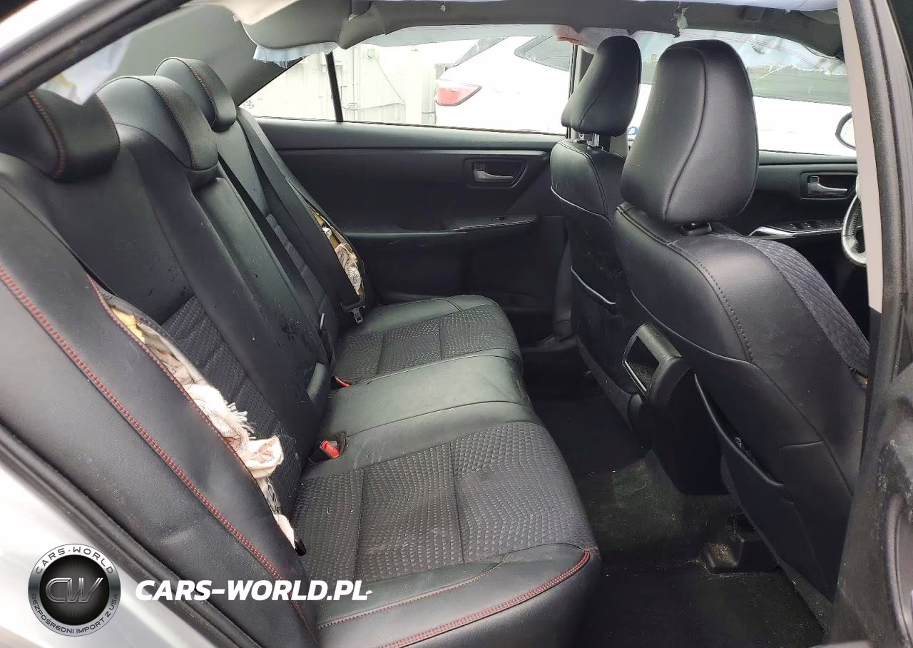 2015 Toyota Camry Se VIN:4T1BF1FK6FU975993 - 10