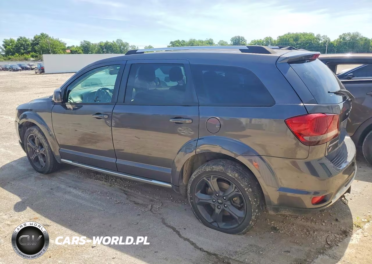 2019 Dodge Journey Crossroad VIN:3C4PDDGG7KT764883 - 2