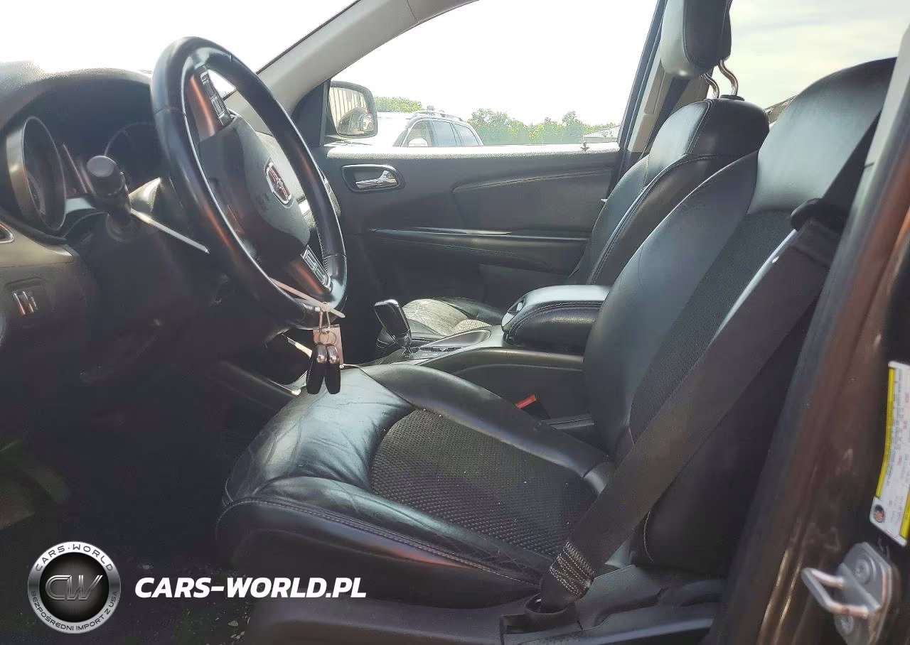 2019 Dodge Journey Crossroad VIN:3C4PDDGG7KT764883 - 7