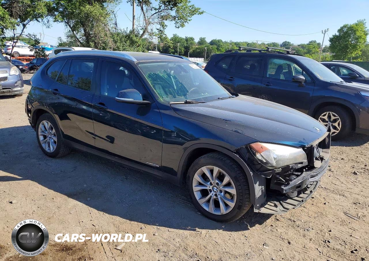 2013 BMW X1 xDrive28I VIN:WBAVL1C5XDVR82295 - 4